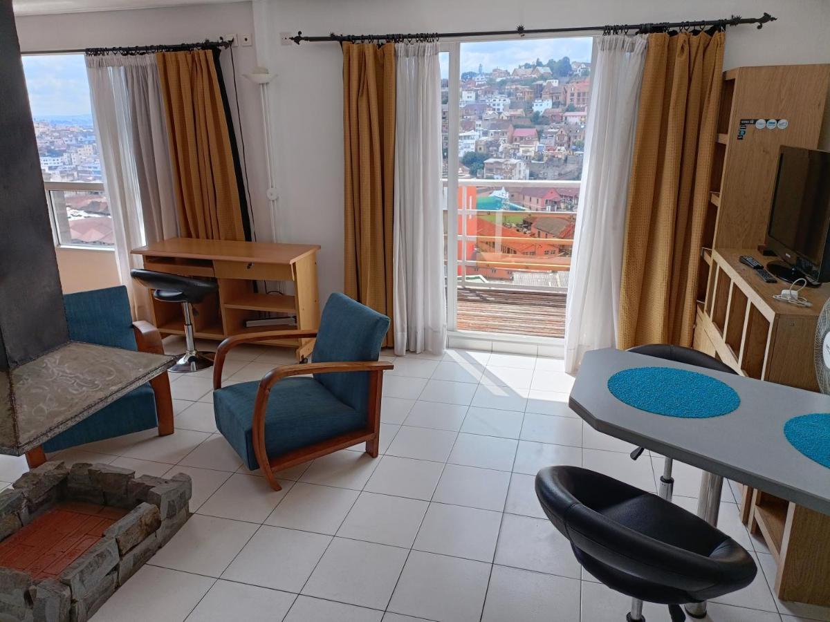 Aina Hotel Antananarivo Exterior photo